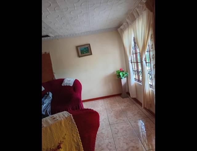 3 BEDROOM HOUSE FOR SALE IN LUSIKISIKI